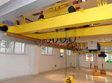 จีน 10ton, 10ton / 3.2ton Light Duty Bridge Crane With Electric Wire Rope Hoist For Warehouse / Storage / Machine mill ผู้ผลิต