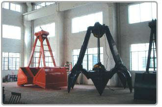 จีน 5T , 10T Excavator Spare Parts Four Rope Clamshell Grab For Bulk Loading ผู้ผลิต