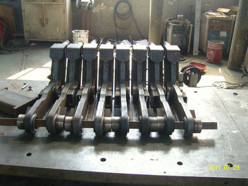 จีน OEM Excavator Spare Parts Alloy Steel Chassis Hanger For Automobile Body Construction ผู้ผลิต