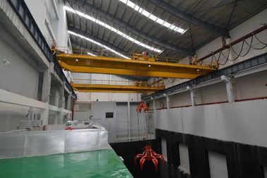 จีน High Speed Industrail Hydraulic Double Beam Grab Crane , Grab Bucket Four Link Portal ผู้ผลิต
